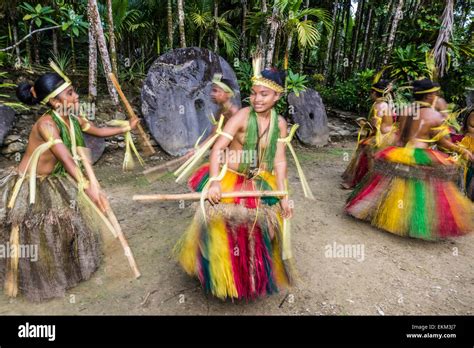 Baile Del Coco Fotografías E Imágenes De Alta Resolución Alamy