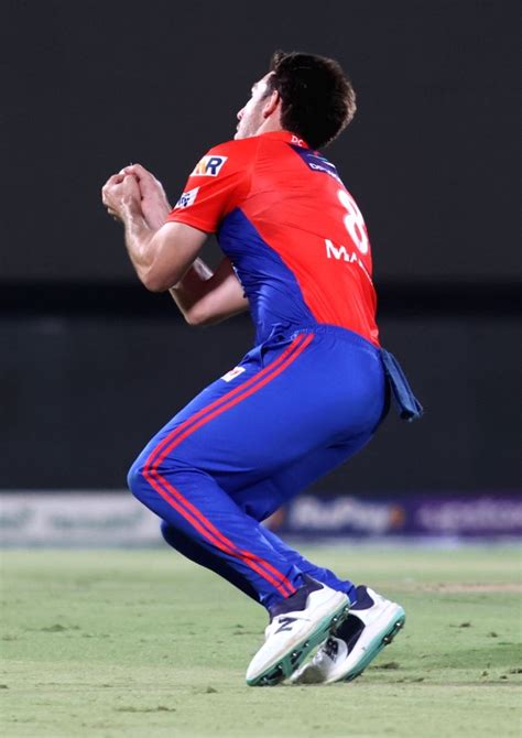 New Delhi : DC's Mitchell Marsh drops the catch during the IPL 2023 match