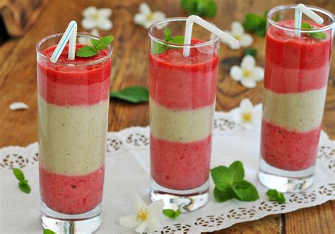 Smoothie Truskawkowo Bananowe Doradcasmaku Pl