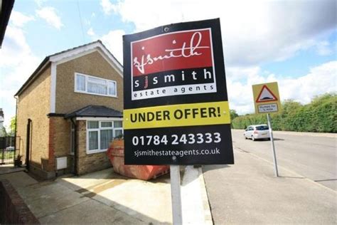 Property Valuation 92 Woodthorpe Road Ashford Spelthorne TW15 3JY