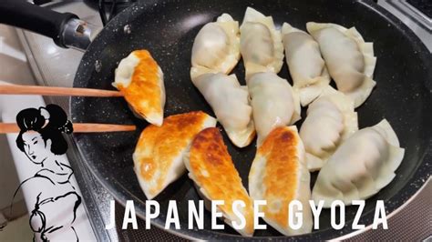 How To Make Japanese Gyoza Japanese Recipe Youtube