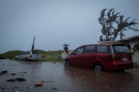 El Huracán Beryl Deja Por Lo Menos Siete Muertos En Su Paso Por El Caribe