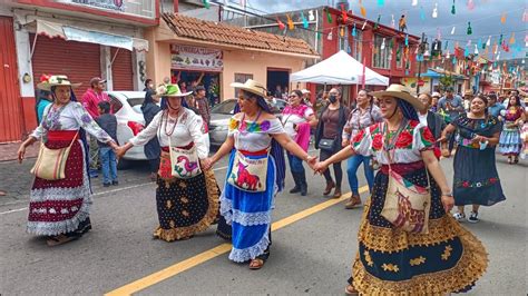 Desfile Inaugural Feria De La Guitarra Paracho 2022 Impresionante