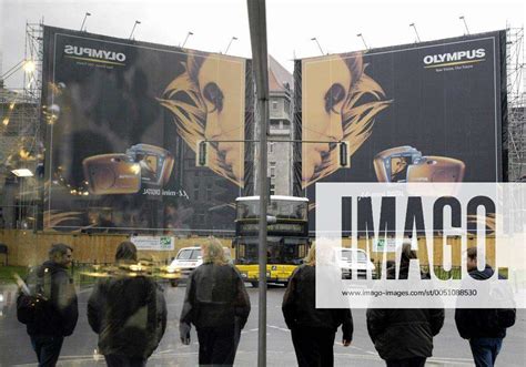 Werbeplakate Des Kameraherstellers OLYMPUS Am U Bahnhof Wittenbergplatz In