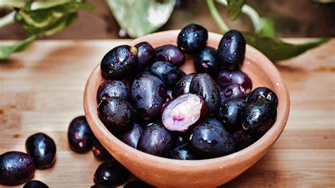 Jamun Fruit Side Effects Who Should Avoid Consuming