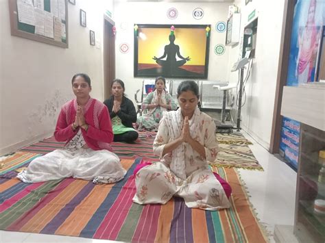 Offline Garbh Sanskar Yoga Sessions In Nashik Ayurvedic Jijau Garbh