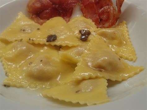 Tortelli Prosciutto Crudo E Parmigiano Con Burro Tartufato La Cucina