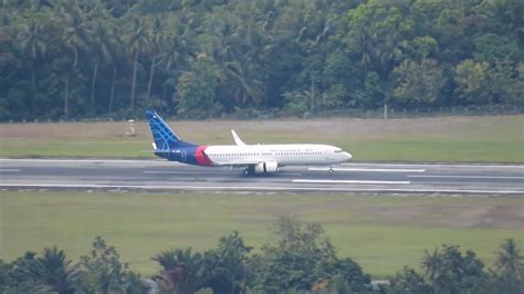 Tiga Pesawat Sriwijaya Air Landing Berurutan Di Bandara Sentani Kota