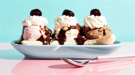 This 5 Minute Hot Fudge Sauce Turns Any Pint Into A Sundae Epicurious