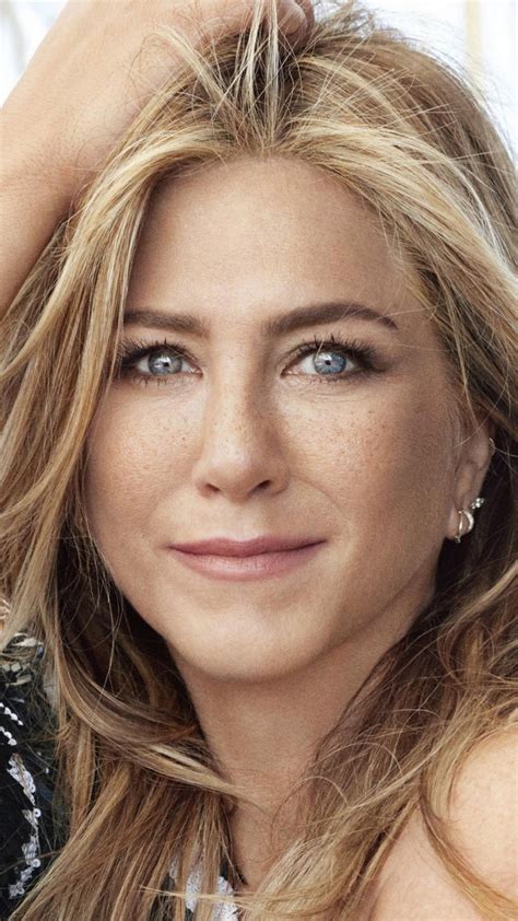 Jennifer Aniston With Gray Eyes And Pink Lips 4K HD Jennifer Aniston ...