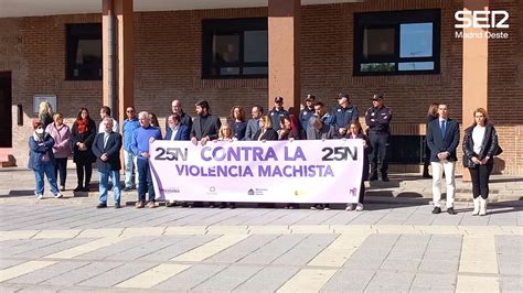 Cinco minutos de silencio y reacciones ante el último asesinato de