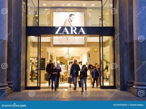 Loja De Zara Imagem Editorial Imagem De Barcelona Compras 24193435