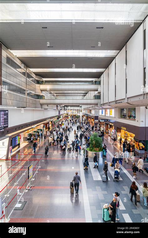 Overhead view along the interior of domestic terminal 1 at Haneda Tokyo ...