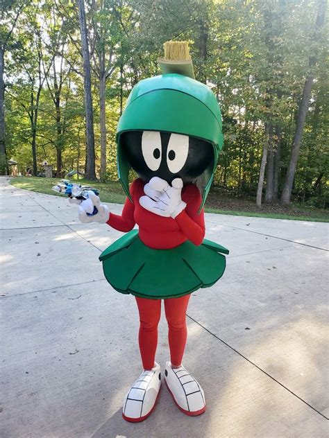 Marvin The Martian Halloween Costume In Clever Costumes Marvin