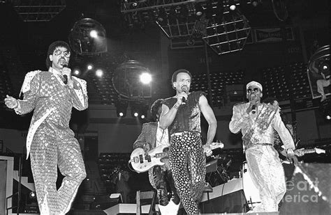 Earth, Wind and Fire Band Members Photograph by Concert Photos - Pixels