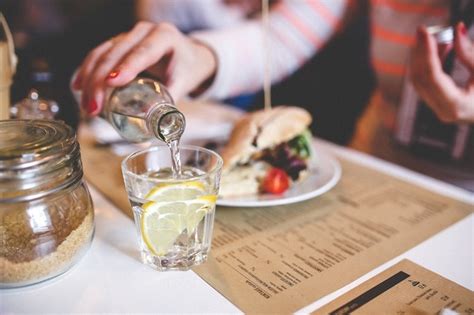 Comment Boire De L Eau Et Rester Bien Hydrat Pendant La Journ E