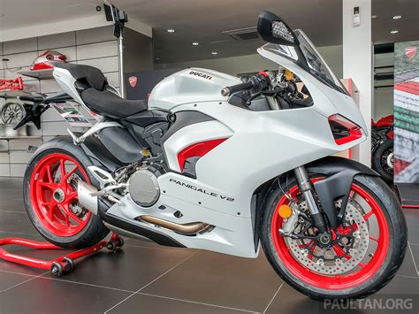 Ducati Panigale V2 White Rosso Msia BM-2 - Paul Tan's Automotive News