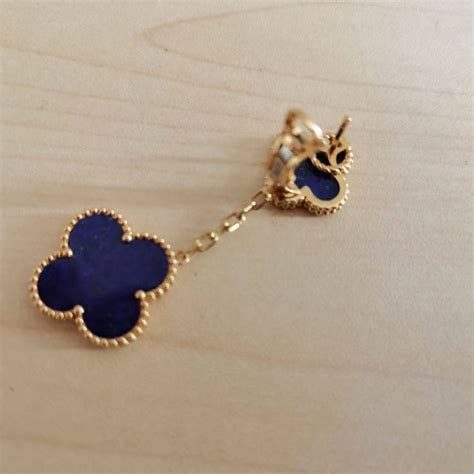 Van Cleef Arpels Magic Alhambra 18k Yellow Gold 2 Motifs Lapis Lazuli