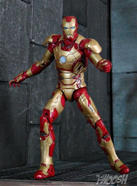 Hasbro Marvel Legends Iron Man Classics Mark 42