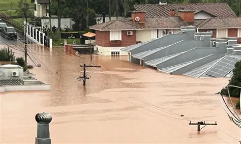 Sobe para 83 número de mortes no Rio Grande do Sul pelas fortes chuvas