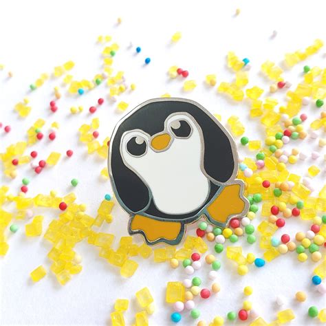 Penguin Pin Enamel Penguin Pin Penguin Badge Cute Pin Etsy Canada