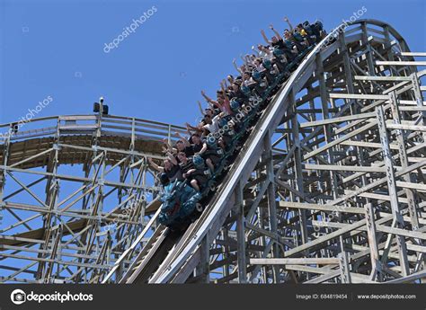 Gold Coast Aus Oct 2023 Tourists Ride Leviathan Roller Coaster – Stock ...