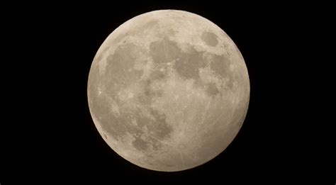 Penumbral lunar eclipse. - Pentax User Photo Gallery