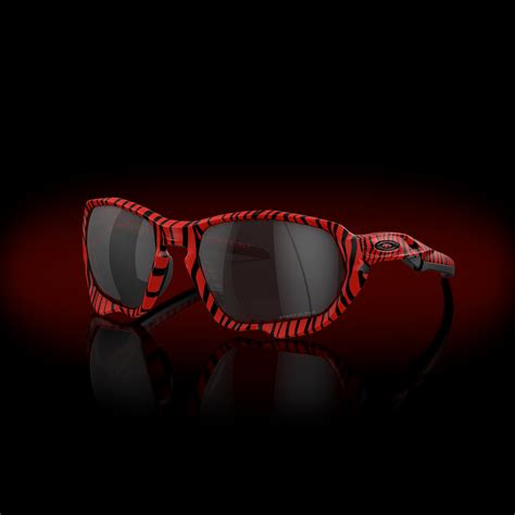 Plazma Red Tiger Prizm Black Lenses Red Tiger Frame Sunglasses Oakley® Jp