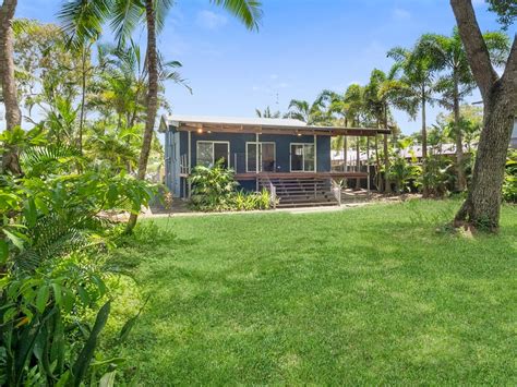 34 Poinsettia Street Holloways Beach QLD 4878 Realestate Au