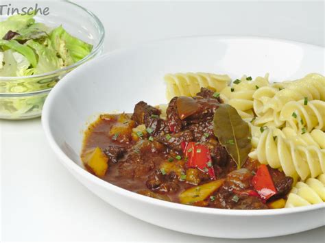 Paprika Rinder Gulasch Rezept Mit Bild Kochbar De