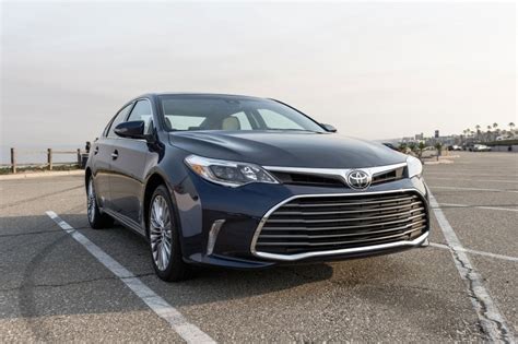 Toyota Avalon Pictures Photos Edmunds