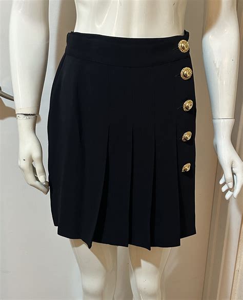 Max Mara Pleated Mini Skirt Gold Buttons Elegant Rare Gem