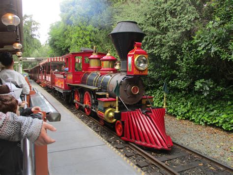 The Disneyland Railroad Now Arriving by kylgrv on DeviantArt