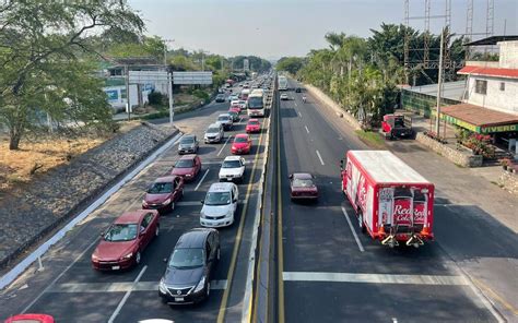 Tr Fico En Cuernavaca Graduaciones Y Obras De Mantenimiento Complican