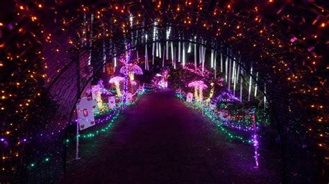 Silverton Christmas Market celebrates its second year at the Oregon ...