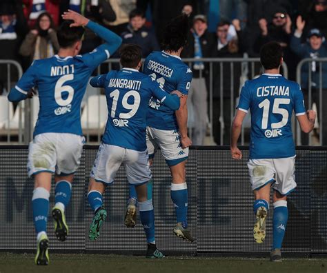 Risultati Serie A Oggi Brescia Cagliari Sardi Sempre Sesti In