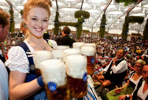 Oktoberfest Girls: April 2015