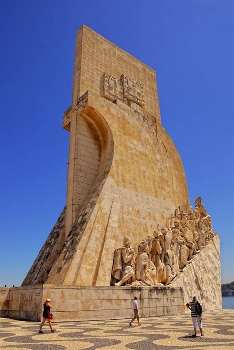 Padrão dos Descobrimentos: The Discoveries Monument in Lisbon | Amusing Planet