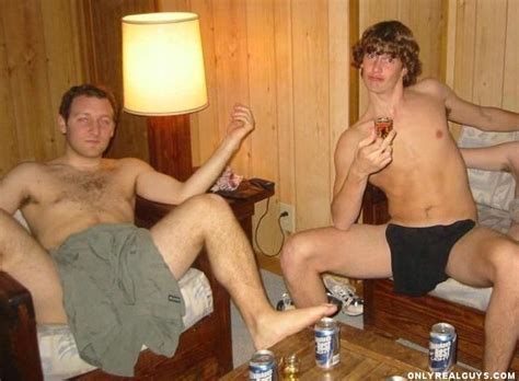 More Straight Guys Caught Naked Photo Gallery Porn Pics Sex Photos XXX GIFs