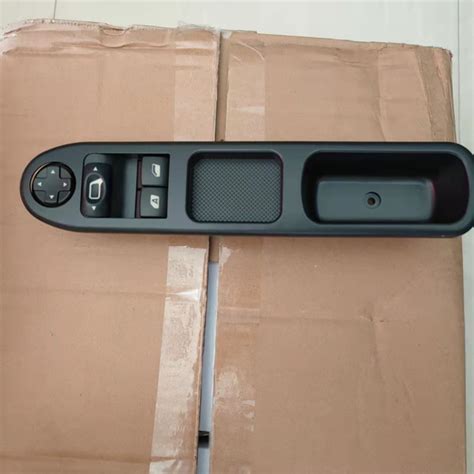 Консоль в автомобиль 1 черный Консоль в автомобиль - купить по выгодным ...