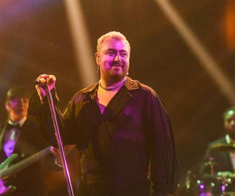 Sam Smith odwołują koncert w Polsce Artysta zmaga się z chorobą ESKA pl