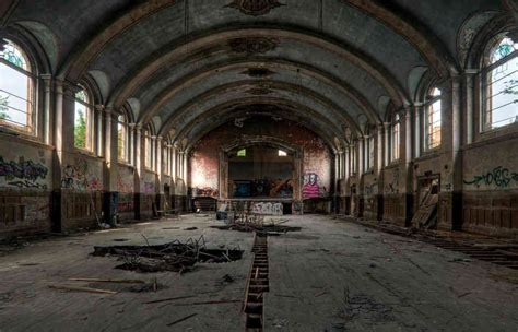 9 Amazing Abandoned Places In The Uk Thrillist Abandoned Places In