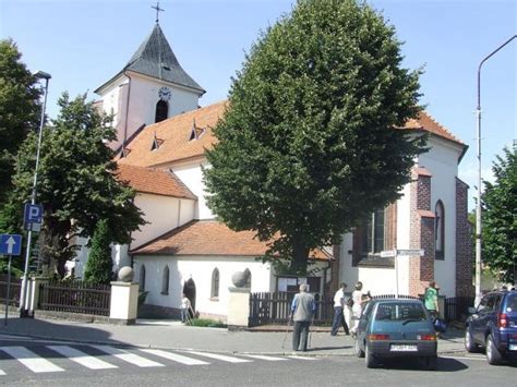 Oborniki Wlkp jeden z trzech kościołów Garnek pl