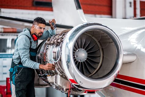 Aviation Maintenance Technician Salary