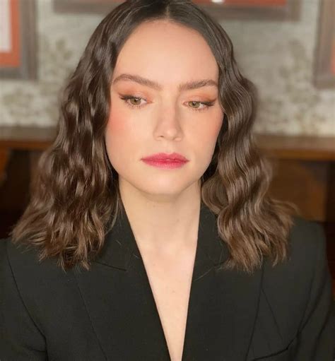 Any BBC Bull Would Fuck Daisy Ridley And Turn Me Into A White Cuck Boy More In Comments