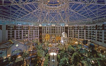 Grapevine's Gaylord Texan Hotel - DFWChild