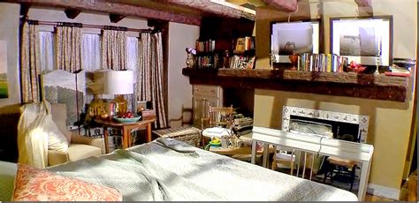 The Master Bedroom From The Set Of Twilight Kristen And Edward S Room Twilight House Twilight