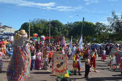 Artistas e grupos de marabaixo comemoram aniversário de Macapá pelas