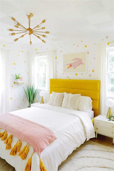 Laura's Pink Star Bedroom (Before + After!) | Ideas de decoración de ...