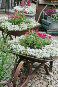 Charming Vintage Garden Decor Ideas Tasteandcraze